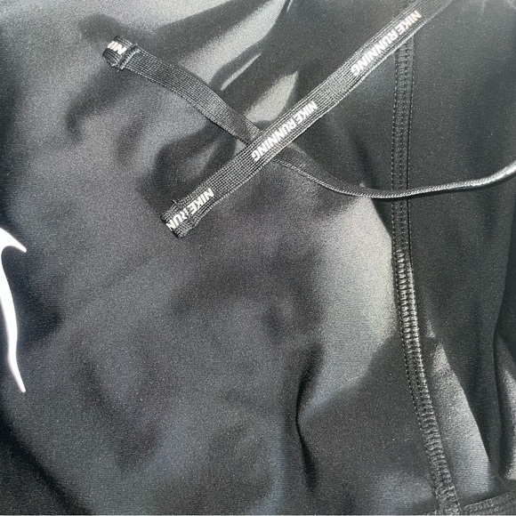 NWOT Nike Women’s Dry-Fit Running Shorts - Picture 5 of 5